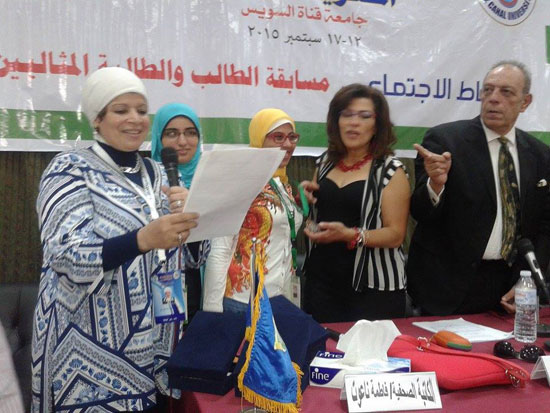 الدكتورة ناهد مصطفى والكاتبة فاطمة ناعوت يعلنون جوائز المسابقة -اليوم السابع -9 -2015