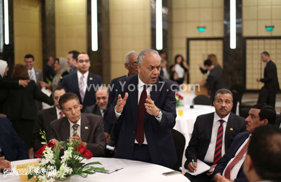 مصطفى بكرى متحدثاً خلال الاجتماع -اليوم السابع -9 -2015 مصطفى بكرى متحدثاً خلال الاجتماع -اليوم السابع -9 -2015