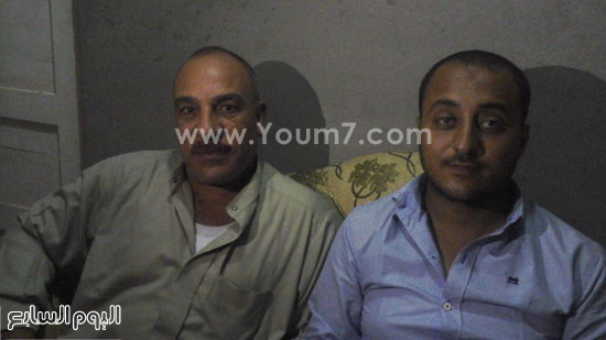 عمدة المنطقة وأحد الجيران -اليوم السابع -9 -2015 عمدة المنطقة وأحد الجيران -اليوم السابع -9 -2015