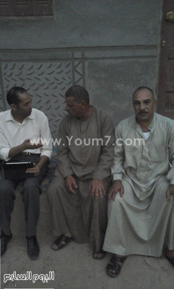 محرر اليوم السابع مع عمدة وشيخ إدارة الناحية -اليوم السابع -9 -2015 محرر اليوم السابع مع عمدة وشيخ إدارة الناحية -اليوم السابع -9 -2015