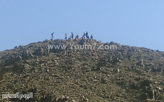 زوار مقام الشاذلى فوق جبل حميثرة  -اليوم السابع -9 -2015