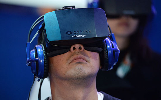 أفضل جهاز ألعاب بناءً على أراء المستخدمين: نظارة الواقع الافتراضى Oculus Rift -اليوم السابع -9 -2015