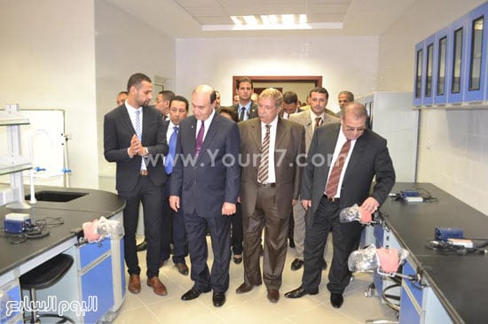 المحافظ رئيس الهيئة يتفقدان الجامعة -اليوم السابع -9 -2015