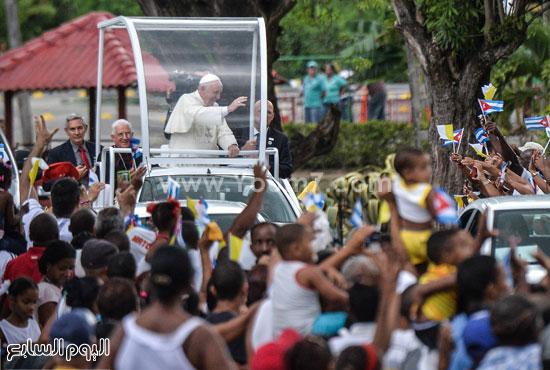 	التقى البابا خلال زيارته جموع من الشعب الكاثوليكى فى البلاد  -اليوم السابع -9 -2015