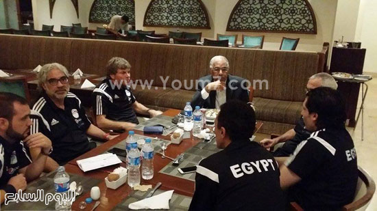 	جمال علام يجتمع بجهاز المنتخب -اليوم السابع -9 -2015