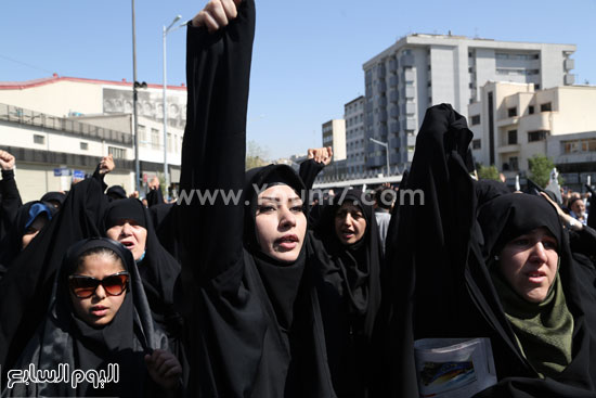 خرجت المظاهرات فى ساحة انجلاب فى طهران للتنديد بوفاة 131 إيرانى خلال حادث التدافع فى مشعر منى. -اليوم السابع -9 -2015