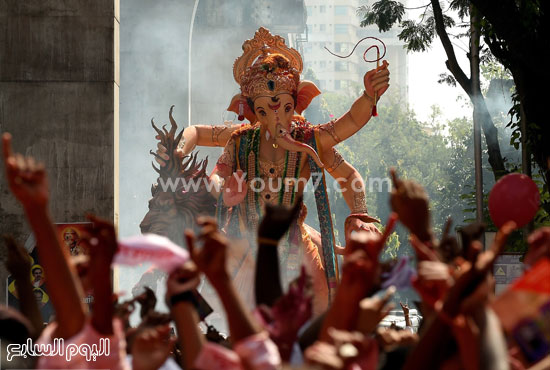 احتفالات اليوم الأخير من مهرجان الإله جانيش فى مومباى  -اليوم السابع -9 -2015