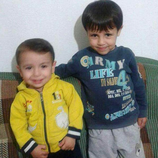 صورة للشقيقان الغارقين فى منزلهما -اليوم السابع -9 -2015