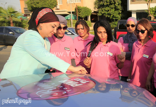 	ريم فوزى وسائقتها فى أول مبادرة نسائية لتسهيل المواصلات للنساء فى مصر -اليوم السابع -9 -2015