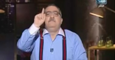 بالفيديو.إبراهيم عيسى بـ القاهرة والناس : الدولة تدعم الإرهاب وتروج لكهنوت الأزهر  