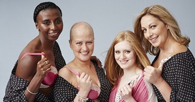 ناجيات من سرطان الثدى يشاركن فى حملة دعائية للملابس الداخلية للتوعية بالمرض  اليوم السابع
