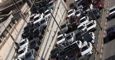 شلل مرورى بشوارع القاهرة والجيزة وسط تواجد مكثف لرجال المرور  اليوم السابع