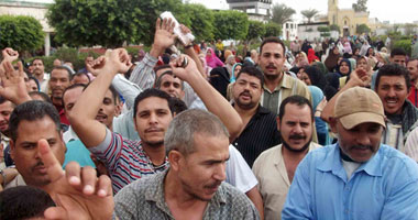 اعتصام عمال القابضة للمياه بالدقهلية