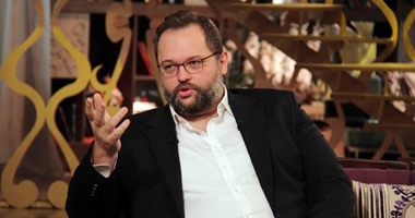 مدحت العدل ينتقد تناول وائل الإبراشى للقضايا ببرنامجه:  غير هادفة   اليوم السابع