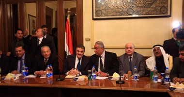 اجتماع الأحزاب بالوفد - أرشيفية