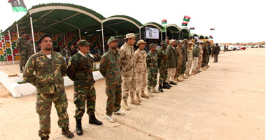 الجيش الليبى يسيطر على أجزاء كبيرة من منطقة الهوارى ببنغازى  