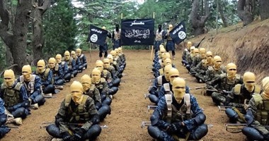 داعش   يحرق مقاتليه أحياء عقابا لهم على فقدانهم السيطرة على الرمادي  