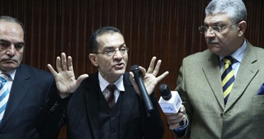 الدكتور عبد الحى عزب رئيس جامعة الازهر