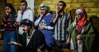 مشهد من العرض الأول للمسرحية