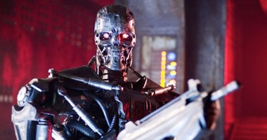 موقع بريطانى: أمريكا سيحكمها روبوت فائق الذكاء بحلول عام 2028  