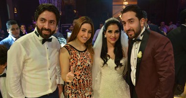بالصور.. بوسى ودياب وشاكيرا يشعلون حفل زفاف محمد وسلمى بحضور نجوم الفن  
