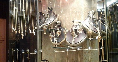 مشغولات ذهبية جديدة لعيد الأم