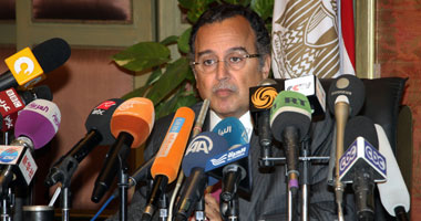 وزير الخارجية يستقبل وفد تيار الاستقلال لاستعراض التحديات الخارجية لمصر