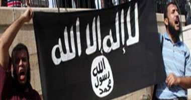 ضبط 3 إخوانيين بعين شمس وبحوزتهم أسلحة نارية وأعلام لداعش والقاعدة 
