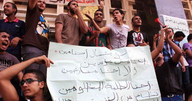 خريجو الدبلومات الفنية يهددون بالاعتصام أمام "التعليم العالى"