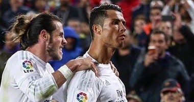 الكلاسيكو.. صحف العالم تحتفى بالمُذهل رونالدو بعد الفوز على برشلونة  اليوم السابع