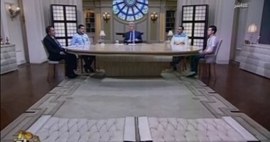 عدد ممن حصلوا على البراءة فى قضية مذبحة بورسعيد ومحاموهم مع الإبراشى
