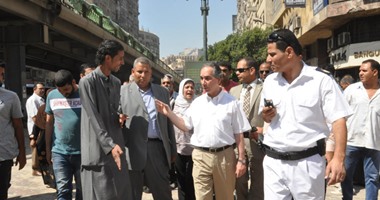 محافظ الجيزة خلال جوله مفاجئة بميدان الجيزة