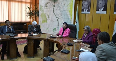 جانب من اجتماع وزيرة القوى العاملة بوكلاء الوزارة