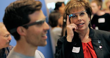 جوجل تطلق نظارة ذكية جديدة للموظفين والعمال  اليوم السابع