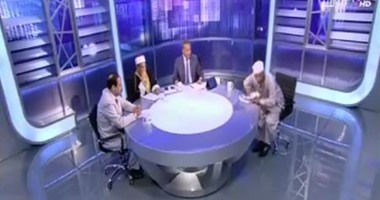 بالفيديو.. أحمد موسى يطرد ضيفه عماد رفعت الداعية السلفى على الهواء  اليوم السابع