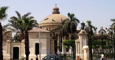 جامعة القاهرة : 9 ساعات يوميا فترة عمل مسجدى الطلبة والطالبات  
