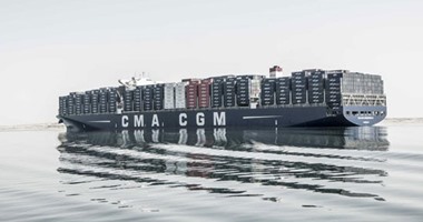 بالصور..عبور ثانى أكبر سفينة حاويات فى العالم قناة السويس الجديدة  اليوم السابع
