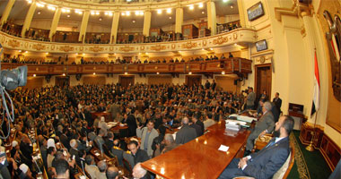 جلسة البرلمان الأولى