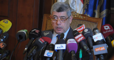 وزير الداخلية يدعو دول العالم لنقل صورة شعب مصر وهو يرسم مستقبل الوطن