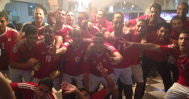   بالصور فرحة اللاعبين بفوز مصر على الكونغو