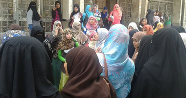 تظاهرة طالبات الإخوان بأزهر أسيوط
