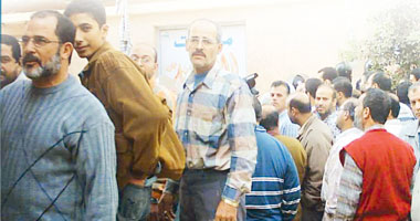 إضراب موظفى الجامعة العمالية مستمر