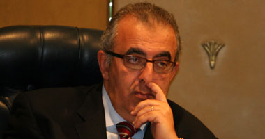 حاتم الجبلى وزير الصحة