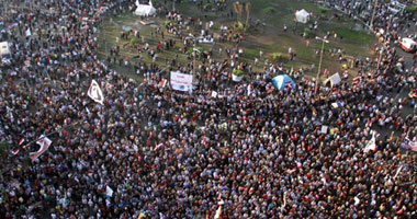 جانب من المظاهرات المعارضة للإعلان الدستورى_ صورة أرشيفية