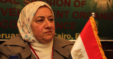 الدكتورة نجوى خليل وزيرة التأمينات والشئون الاجتماعية