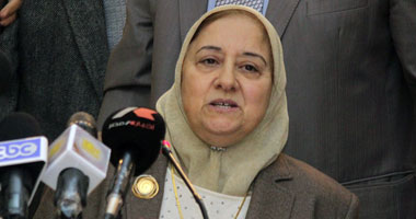 الدكتورة نجوى خليل وزيرة التأمينات
