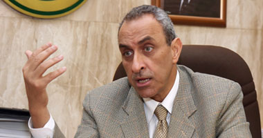 الدكتور أيمن فريد أبو حديد وزير الزراعة واستصلاح الأراضى
