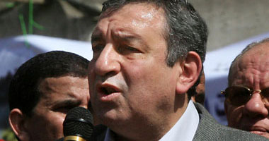 عصام شرف