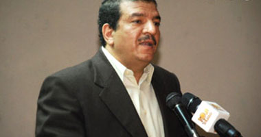 الدكتور عبد الفتاح رزق الأمين العام لنقابة الأطباء