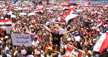 العيادة المتنقلة بميدان التحرير ترصد 86 حالة اصابة اليوم فى ملوينة التحرير العيادة المتنقلة بميدان التحرير ترصد 86 حالة اصابة اليوم فى ملوينة التحرير